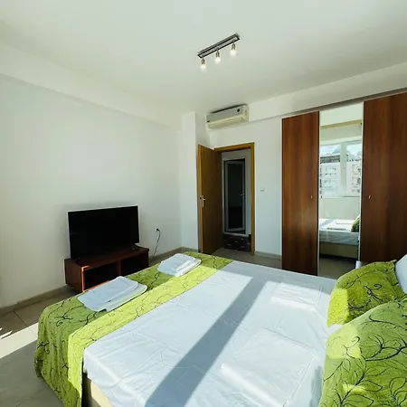Apartment Sunny House 301 Two Bedroom