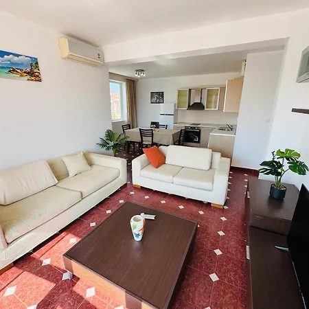 Apartment Sunny House 301 Two Bedroom *